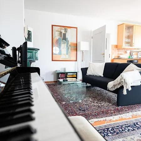 Duene Mit Grosser Sonnenterrasse, Kamin, Wlan Und Tiefgarage Fuer 2-4 Personen Apartament